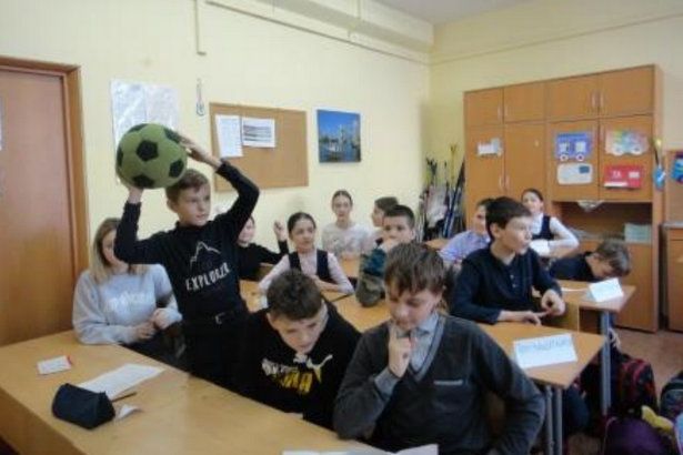 Литературный футбол в школе №1194