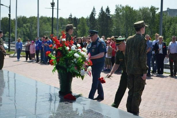 В Зеленограде возложили цветы к воинским мемориалам