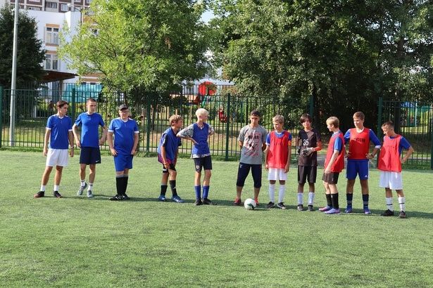 Юношеская команда «Сириус» стала лидером первенства района по мини-футболу