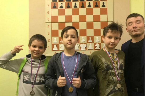 Шахматисты из ГБУ «Фаворит» приняли участие в праздничном турнире
