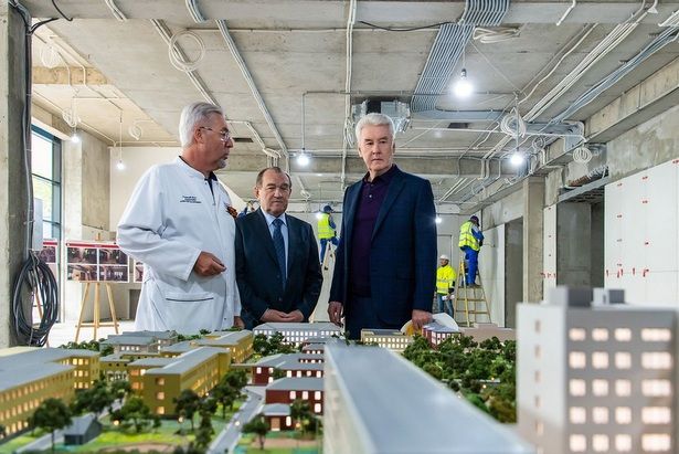 Территорию Боткинской больницы в этом году благоустроят — Мэр Москвы