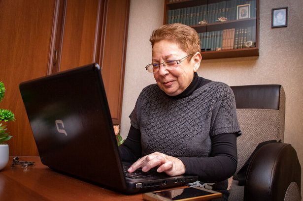 В 13 столичных вузах организованы онлайн-занятия для долголетов