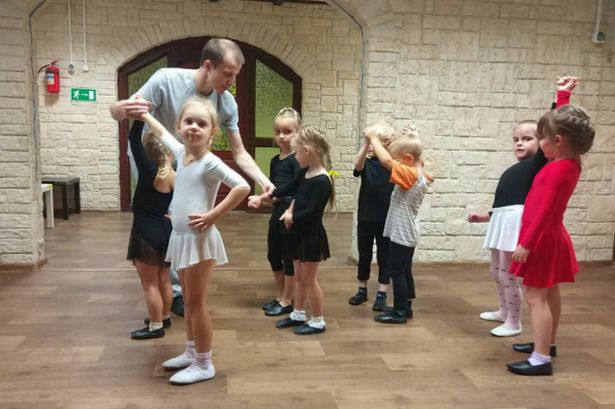 Малыши открыли в себе талант танцоров