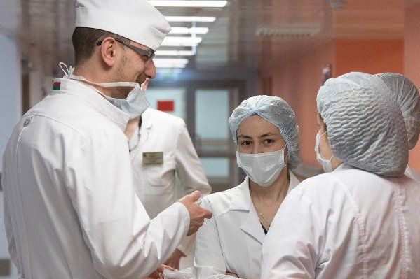 Собянин подписал указ о доплатах лечащим коронавирус медикам