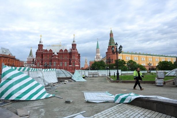 МЧС предупреждает о вероятности нового урагана в Москве