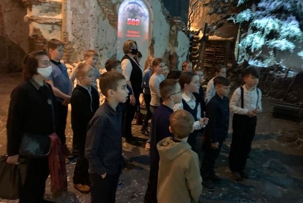 Крюковские младшеклассники прошли квест в Музее Победы