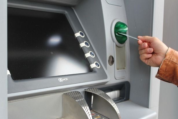 Похититель банковской карты у автовладельца в Крюково ответит по закону