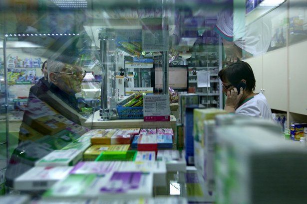 Аптеки могут обязать  разграничивать витрины с отечественными и импортными лекарствами