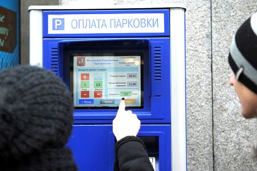 Перечень адресов новых платных парковок обсудили на встречах с депутатами всех округов Москвы