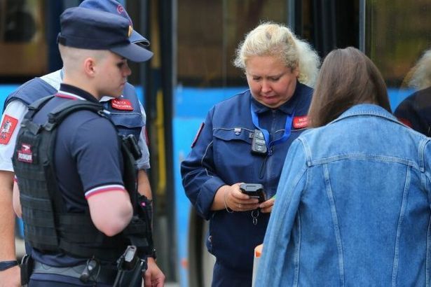 Контролеры поймали 180 безбилетников в рейде у метро «Тушинская»