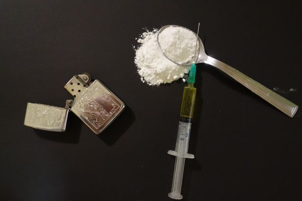 400 граммов героина пытались продать двое наркодилеров в Зеленограде