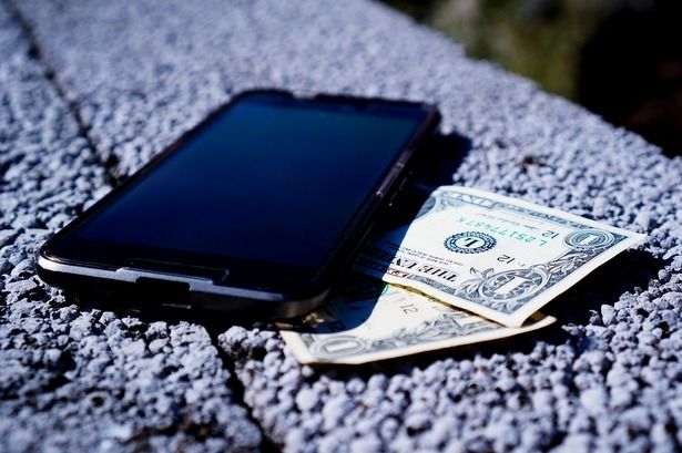Полицейские района Крюково нашли подозреваемого в краже денег через мобильное приложение