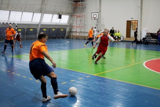 В Зеленограде прошел турнир на кубок «Открытие сезона» среди футбольных команд ветеранов