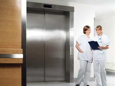 Две поликлиники в Крюково получат новые лифты до конца года