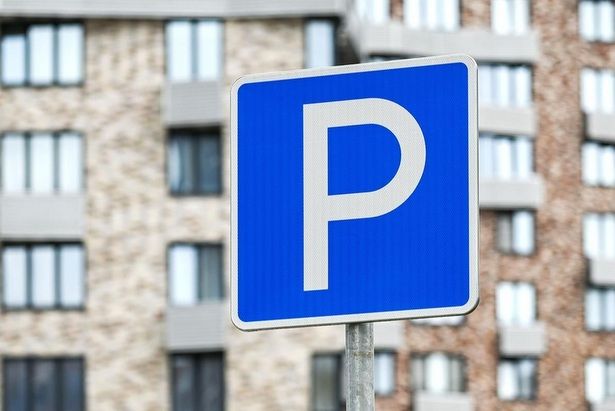 Жители 9 участков улиц ЗелАО могут оформить резидентное парковочное разрешение