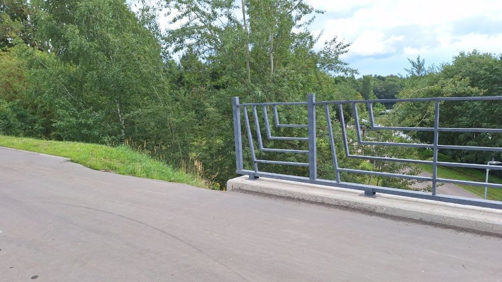 photo_5244462717379674587_y (1).jpg