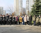На Михайловских прудах в Зеленограде открыли памятный знак «Связь поколений»