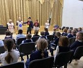 Ученики школы № 1194 стали участниками театральной игры по ПДД