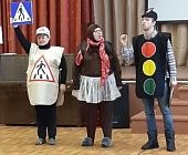 Артисты «Ведогонь театра» оживили профилактическое мероприятие ГИБДД