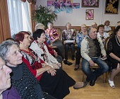 Крюковских ветеранов поздравили с Всемирным Днем пожилого человека