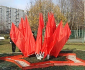 На Михайловских прудах в Зеленограде открыли памятный знак «Связь поколений»
