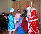 «Полицейский Дед Мороз» поздравил детей с наступающим Новым годом