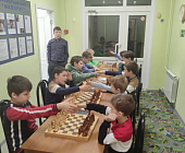 Юные жители района продолжают участвовать в первенстве по шахматам