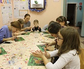  На мастер-классе в "М КЛУБе" дети освоили работу с полимерной глиной