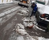 Сотрудники инженерной службы района Крюково ГБУ «Жилищник ЗелАО» продолжают выполнять работы по уборке и вывозу снега